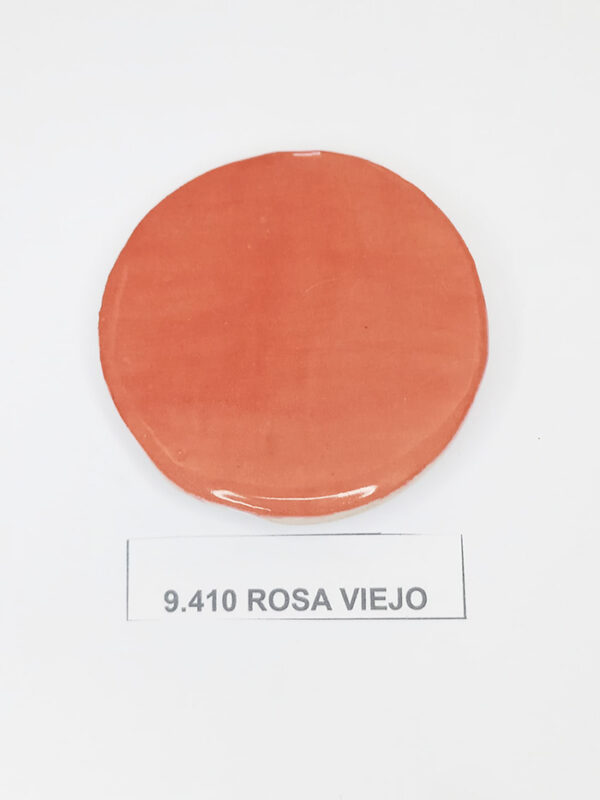 Engobe sólido color rosa viejo.